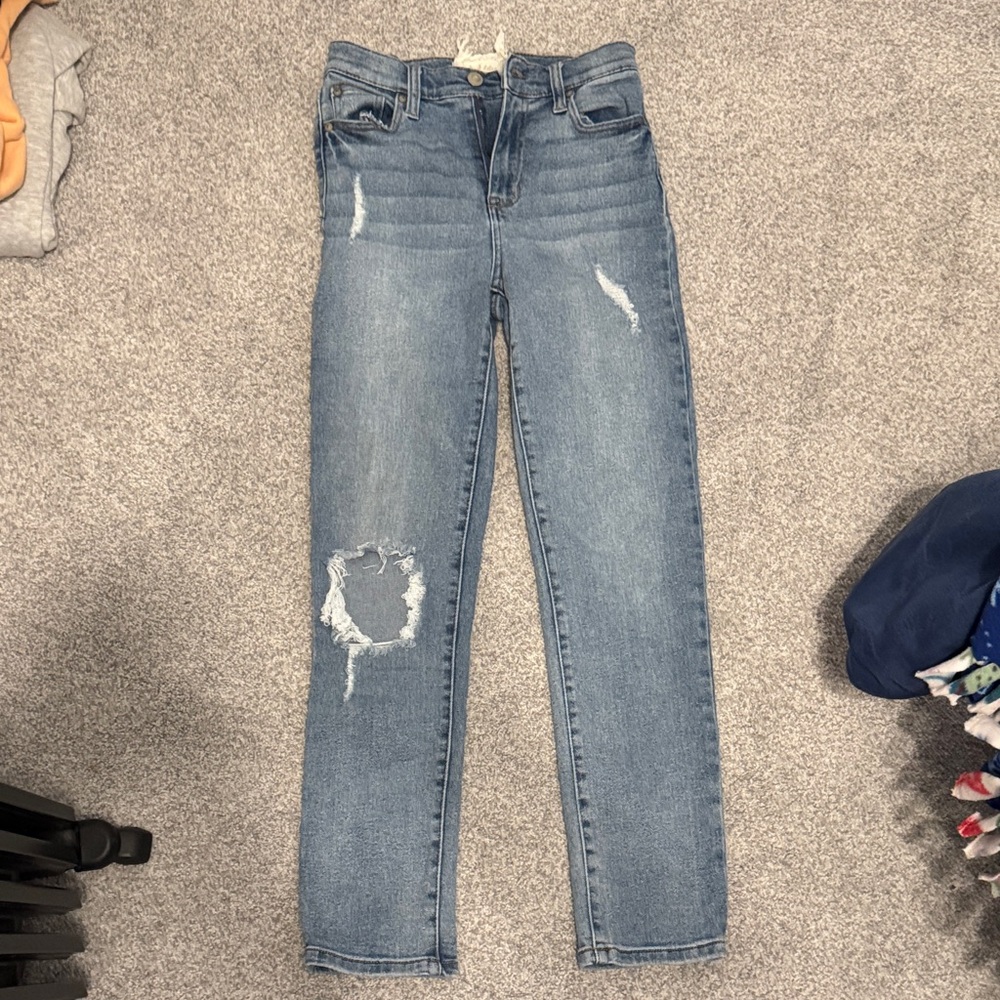 Women’s Distressed High-Rise Blue Jeans